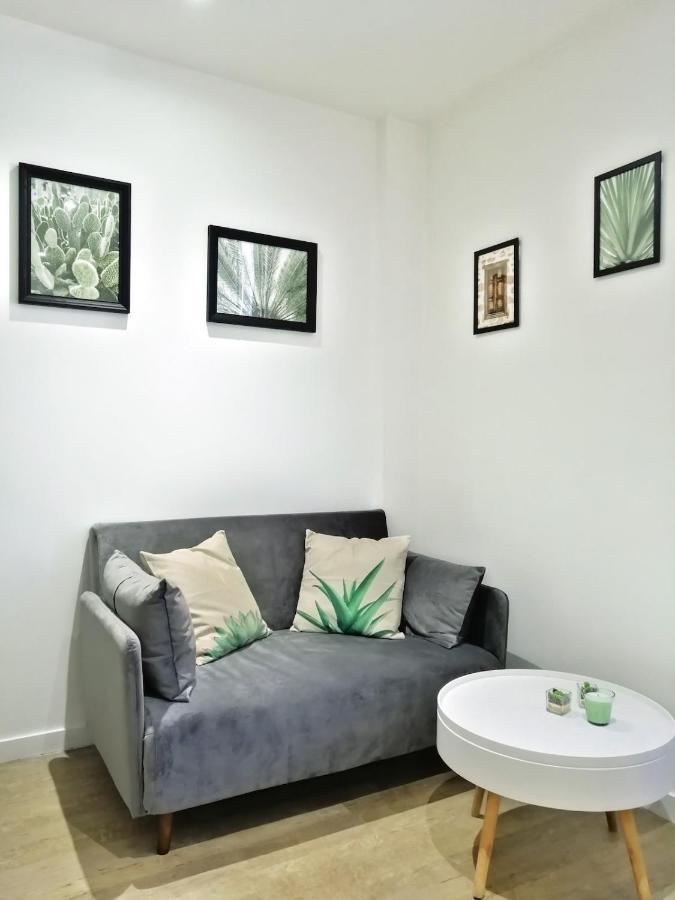 Le Petit Moselle - Metro Mermoz-parc Parilly Apartment